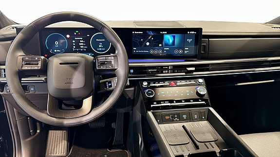 Hyundai Santa Fe 10 of 13
