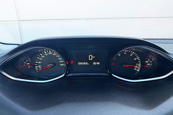 Peugeot 308 12 of 30