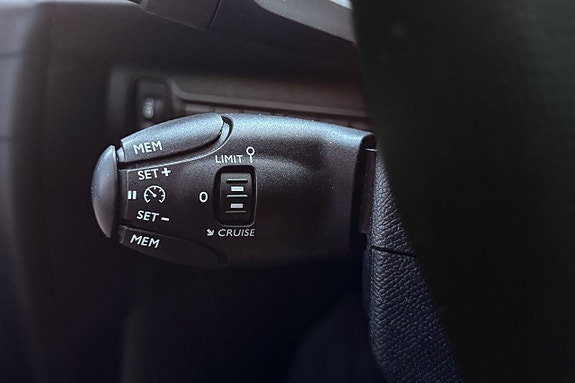 Peugeot 308 17 of 30