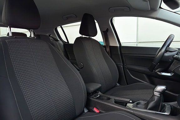 Peugeot 308 15 of 30