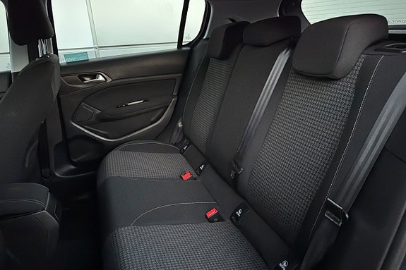 Peugeot 308 22 of 30