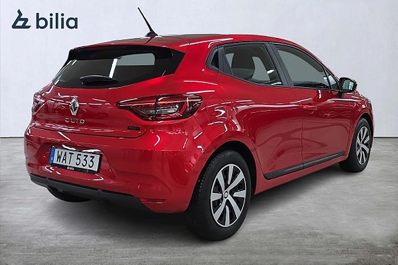 Renault Clio 19 of 21