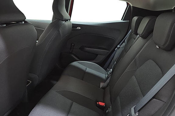 Renault Clio 13 of 21