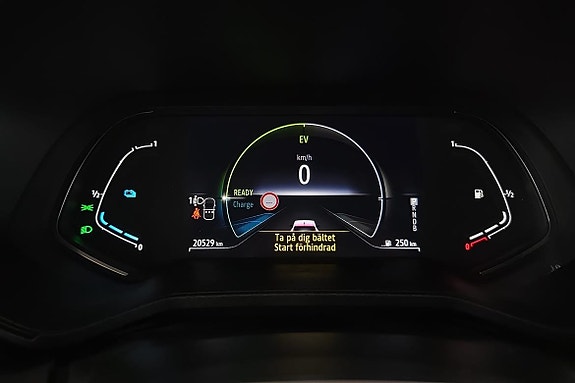 Renault Clio 16 of 21