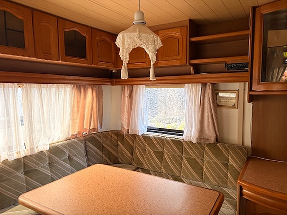 Knaus AZUR 600TL 2 of 5