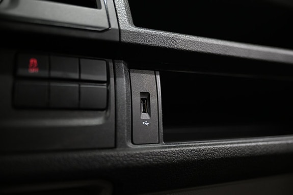Volkswagen Transporter 19 of 27