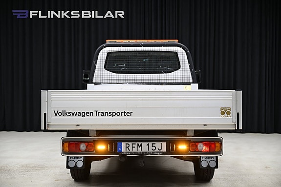 Volkswagen Transporter 8 of 27