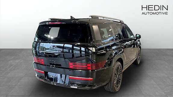 Hyundai Santa Fe 3 of 13