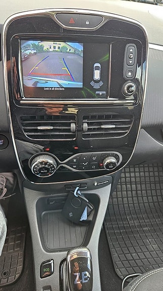 Renault Zoe 8 of 15