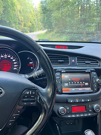 Kia Ceed 4 of 5