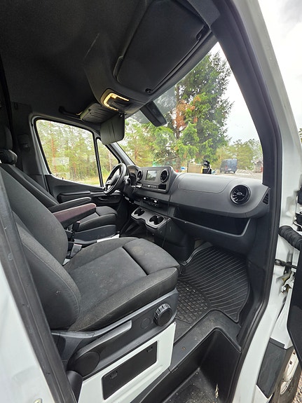 Mercedes-Benz Sprinter 317 10 of 14