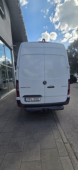 Mercedes-Benz Sprinter 317 4 of 14