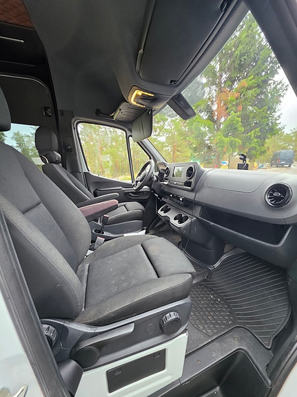 Mercedes-Benz Sprinter 317 9 of 14