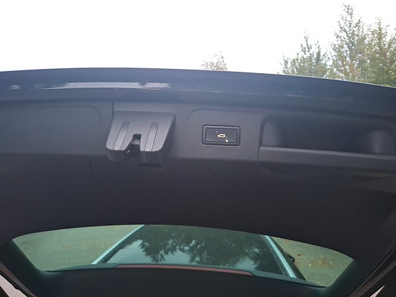 Volkswagen Passat Alltrack 6 of 12