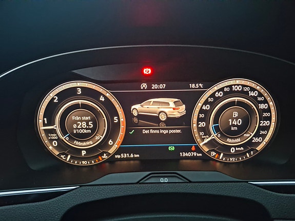Volkswagen Passat Alltrack 12 of 12
