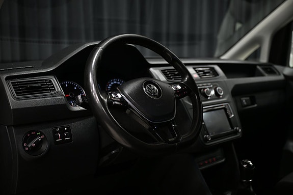 Volkswagen Caddy 12 of 26
