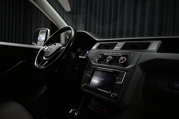 Volkswagen Caddy 24 of 26
