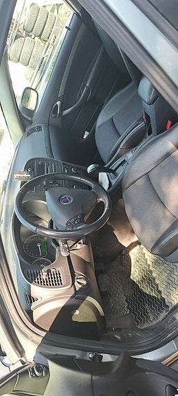 Saab 9-3 6 of 8