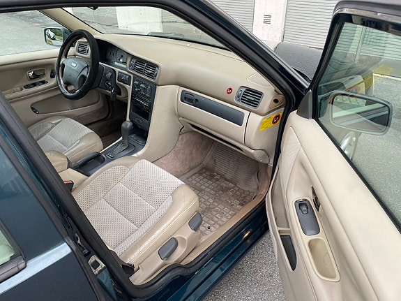 Volvo S70 8 of 11