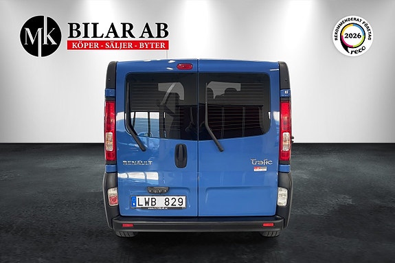 Renault Trafic 4 of 12