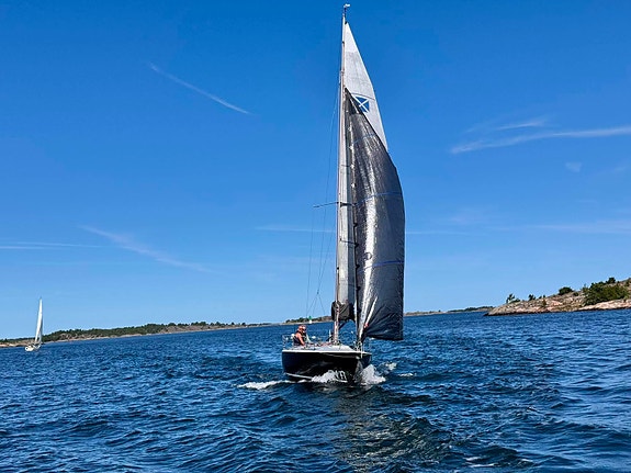 Maxi 80 Racer 2 of 9