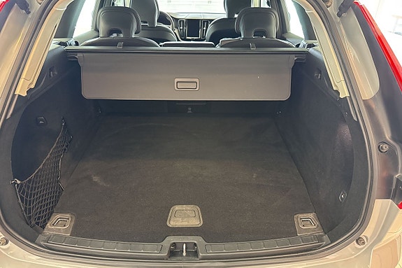 Volvo XC60 12 of 21