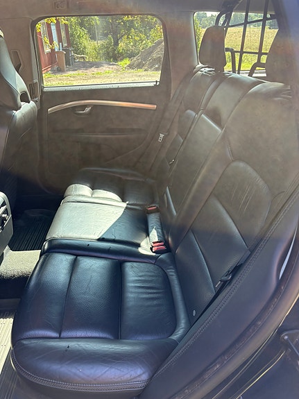Volvo XC70 5 of 7