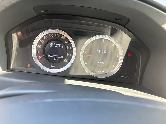 Volvo XC70 4 of 7