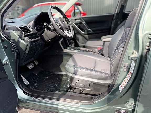 Subaru Forester 14 of 17
