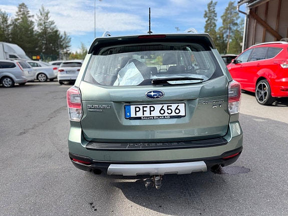 Subaru Forester 4 of 17