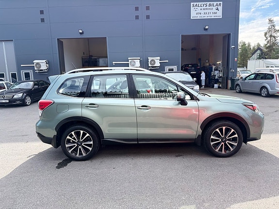 Subaru Forester 8 of 17