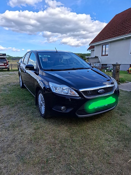 Ford Focus 2 of 7