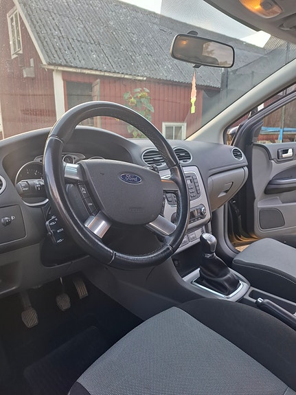 Ford Focus 4 of 7