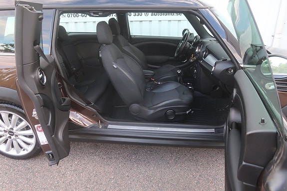 MINI Clubman Cooper 12 of 27