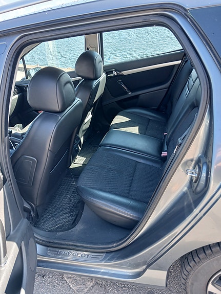 Peugeot 407 7 of 8