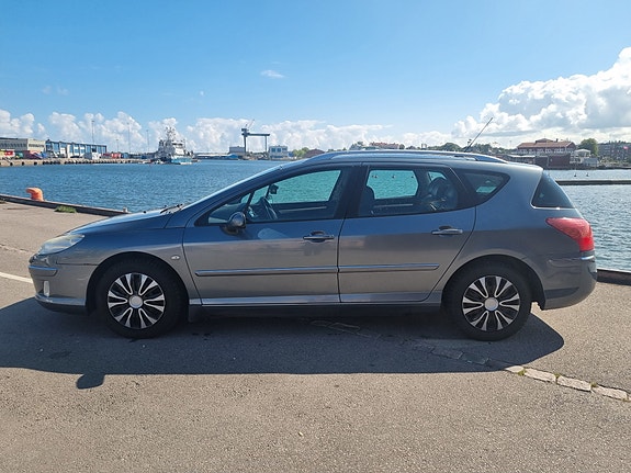 Peugeot 407 2 of 8