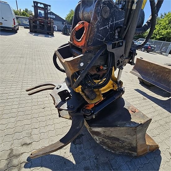 Wacker Neuson ET145 - 15 ton - Encon Rotortilt 27 of 30