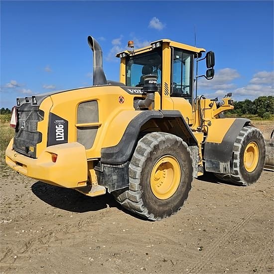 Volvo L120 G - hurtigskift / quick coupler  - dæk / tires 75 17 of 30