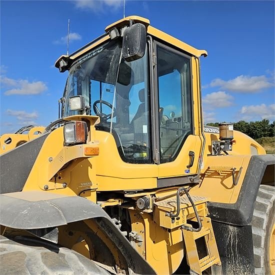 Volvo L120 G - hurtigskift / quick coupler  - dæk / tires 75 21 of 30