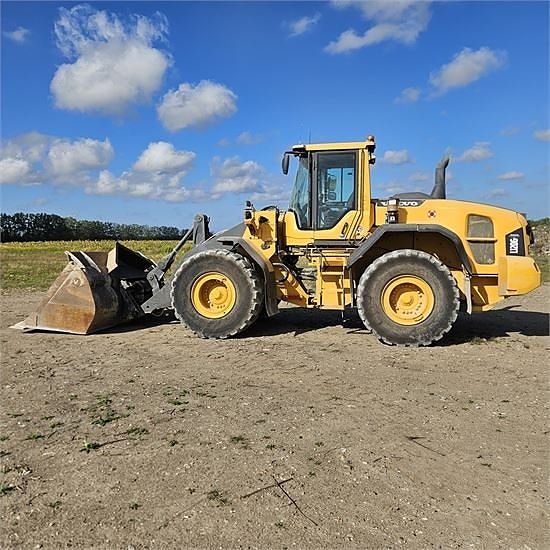 Volvo L120 G - hurtigskift / quick coupler  - dæk / tires 75 9 of 30