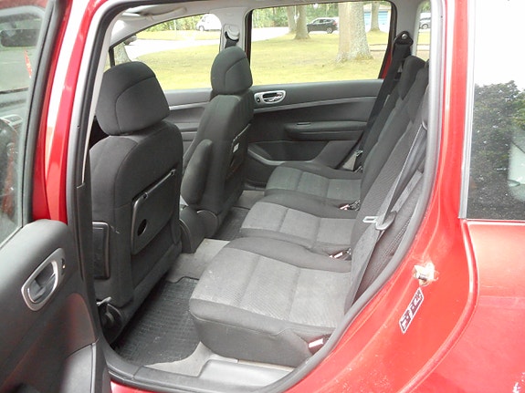 Peugeot 307 SW 4 of 6