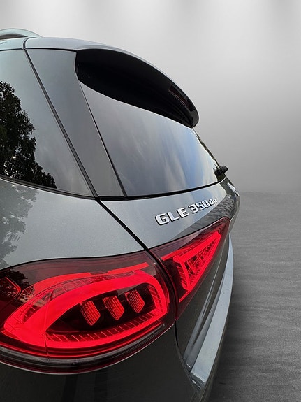 Mercedes-Benz GLE350 de 8 of 30