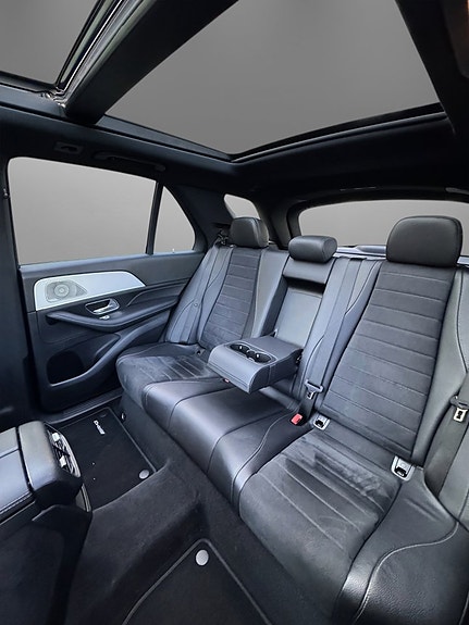 Mercedes-Benz GLE350 de 28 of 30