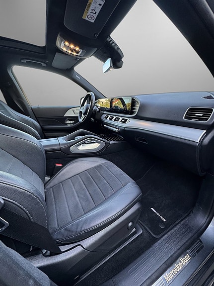 Mercedes-Benz GLE350 de 24 of 30