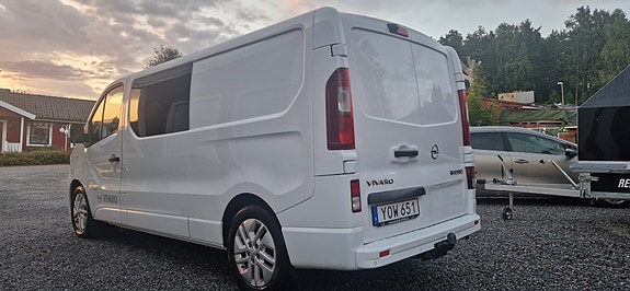 Opel Vivaro 4 of 16