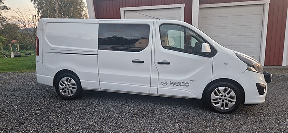 Opel Vivaro 14 of 16