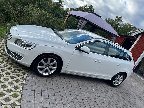 Volvo V60 3 of 8