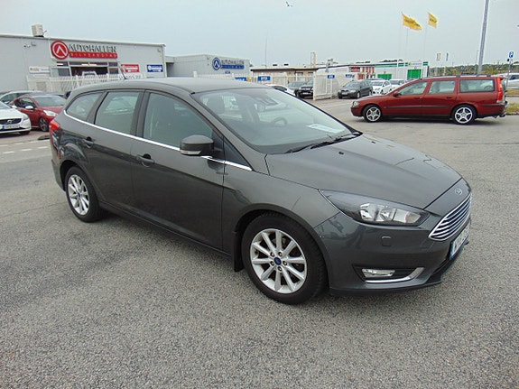 Ford Focus 2 of 10