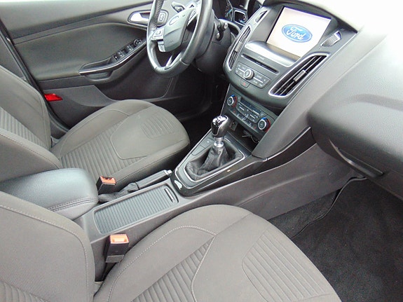 Ford Focus 8 of 10