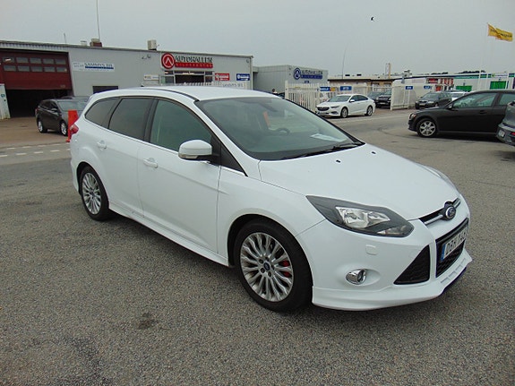 Ford Focus 2 of 10